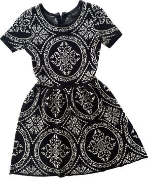 Romeo and Juliet Couture Black And White Pleated Damask Sweater Dress Women’s XS